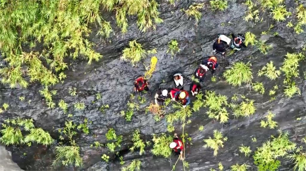 Emergency Rescue as River Swells at Pingtung's Huijuan Valley, Nine People Saved
