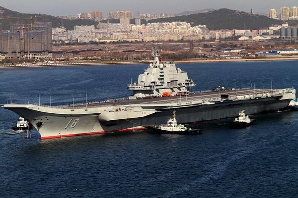 Liaoning Aircraft Carrier Breaks Through the Second Island Chain, Japan Fooled